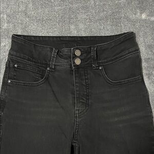 Maurices Everflex Highrise  Flare jeans